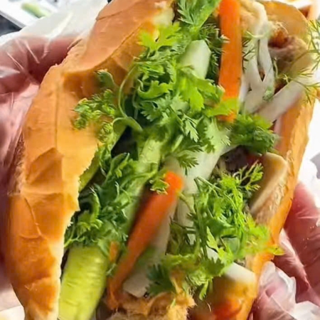 Thực đơn bánh mì cho người bận rộn - Tiện lợi, đủ chất tại Hoàng Phúc